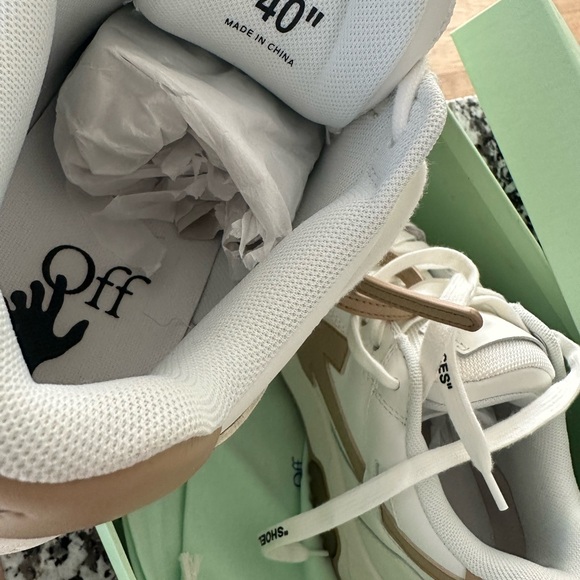 Off-White Mint Green Box - Picture 6 of 7